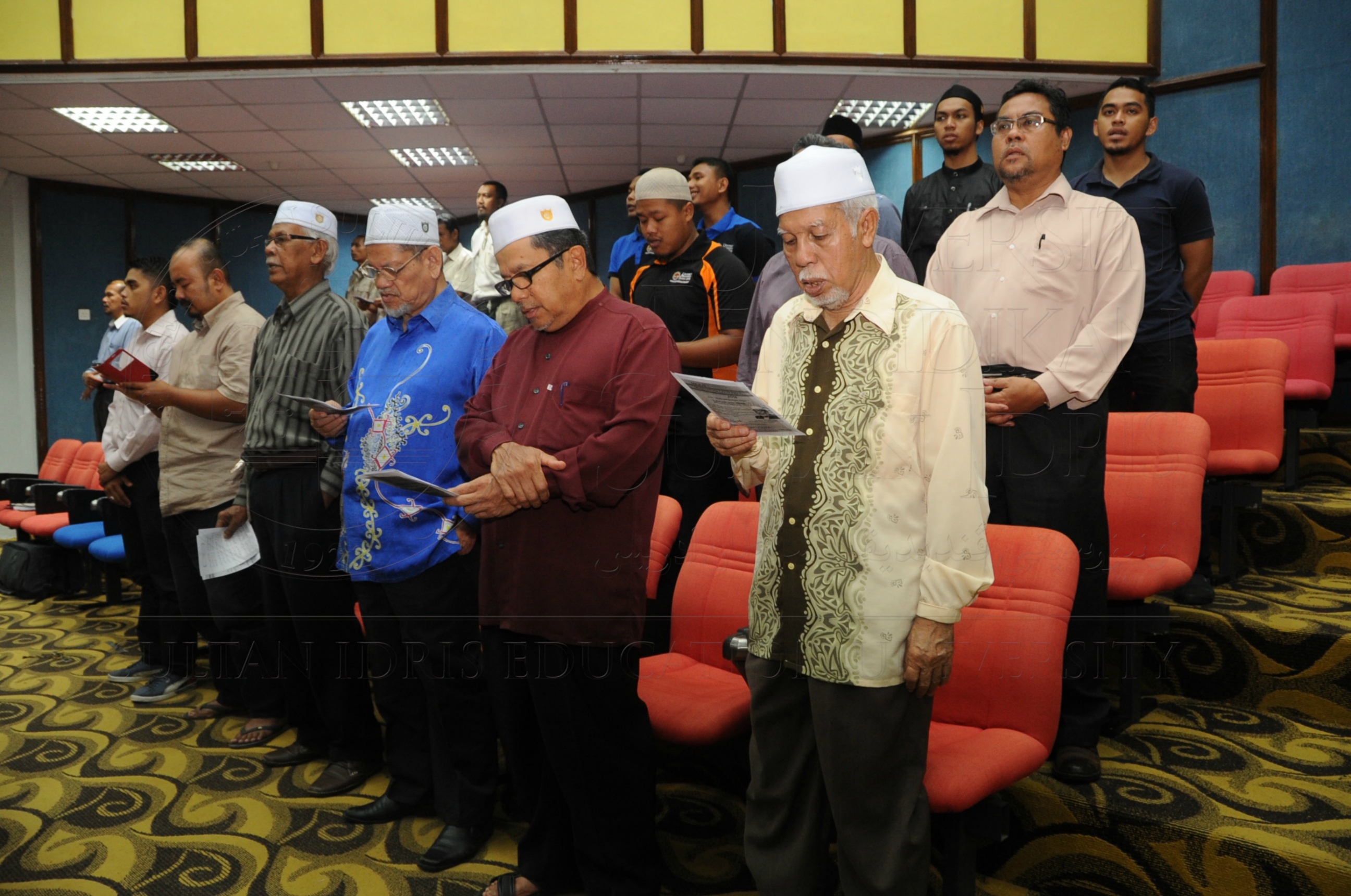 PRO 16 1 MAULIDUR HAS 7320